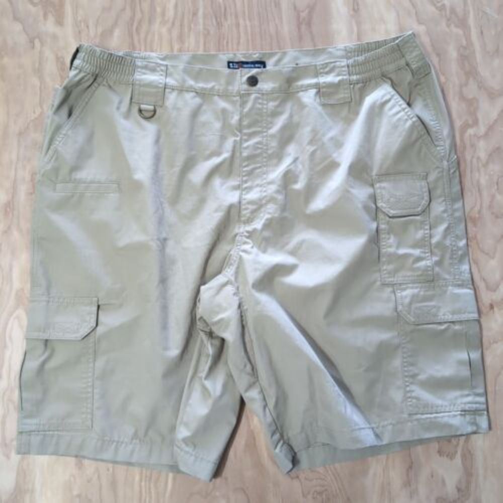 5.11 Tactical Series Men Size Cargo Shorts Light Beige Khaki TAC 42 x 11 Pockets
